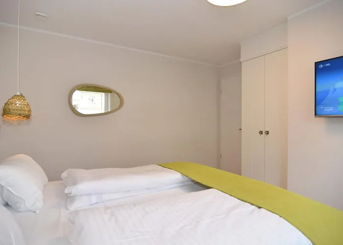 Ebbe Flut, Whg 3 Lägenhet